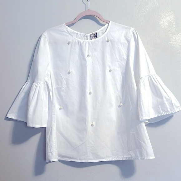 Como Vintage Size XL White Ruffle Sleeve Shirt With Dainty Pearls On Front - Picture 1 of 9